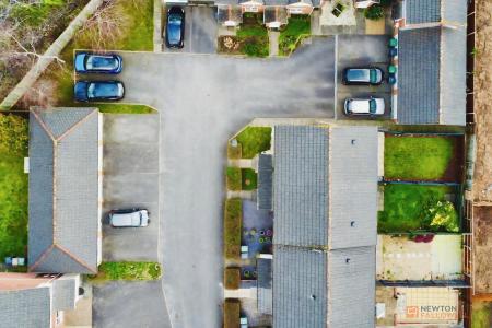 3 bedroom End of terrace house for sale in The Firs, Syston, LE7