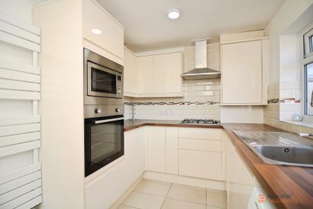 2 bedroom Detached bungalow for sale in Gardenfield Road, Thurmaston, LE4