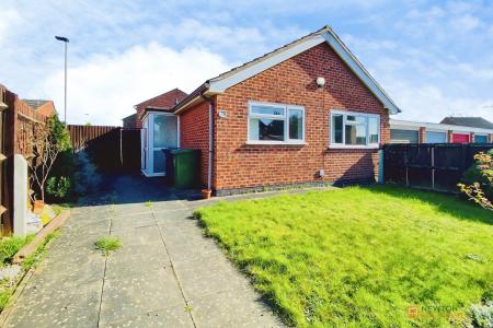 2 bedroom Detached bungalow for sale in Gardenfield Road, Thurmaston, LE4