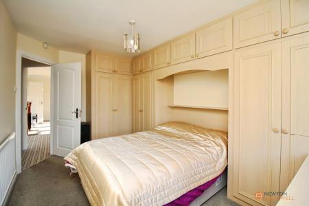 2 bedroom Detached bungalow for sale in Gardenfield Road, Thurmaston, LE4