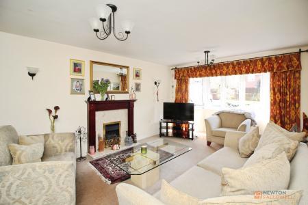 4 bedroom Detached house for sale in Lilac Way, East Goscote, LE7