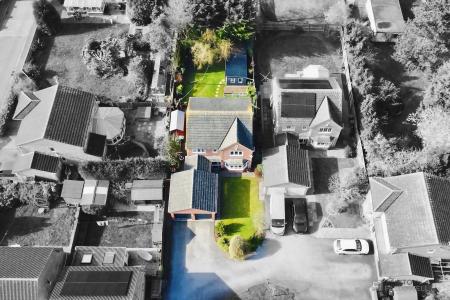 4 bedroom Detached house for sale in Lilac Way, East Goscote, LE7
