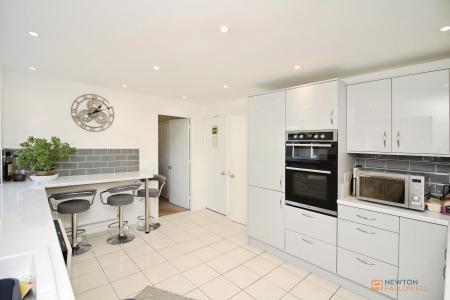4 bedroom Detached house for sale in Lilac Way, East Goscote, LE7