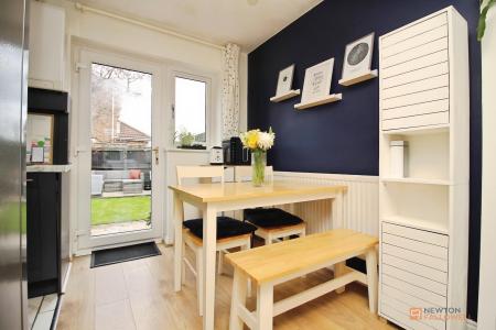 2 bedroom Town house for sale in St Columba Way, Syston, LE7