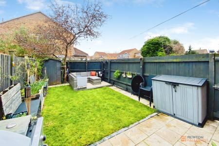 2 bedroom Town house for sale in St Columba Way, Syston, LE7