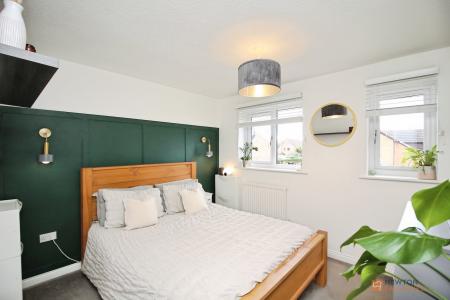 2 bedroom Town house for sale in St Columba Way, Syston, LE7