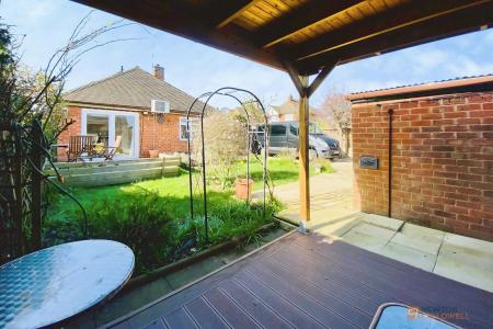 2 bedroom Detached bungalow for sale in Harrowgate Drive, Birstall, LE4
