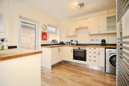 2 bedroom Detached bungalow for sale in Harrowgate Drive, Birstall, LE4