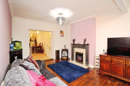 3 bedroom Semi-detached house for sale in Melton Road, Syston, LE7