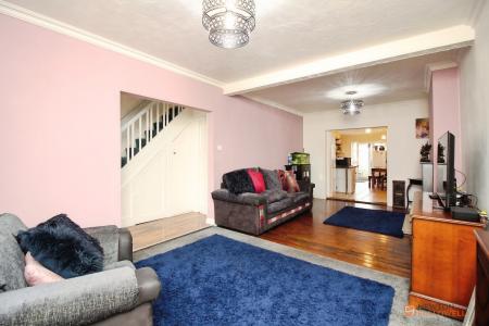 3 bedroom Semi-detached house for sale in Melton Road, Syston, LE7