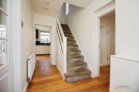 3 bedroom Semi-detached house for sale in Queensgate Drive, Birstall, LE4