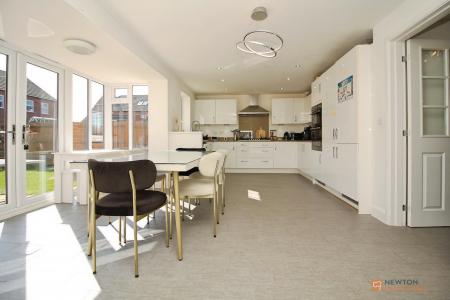 4 bedroom Detached house for sale in Maclaren Todd Close, Queniborough, LE7