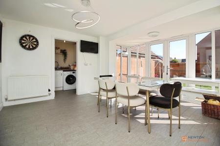 4 bedroom Detached house for sale in Maclaren Todd Close, Queniborough, LE7