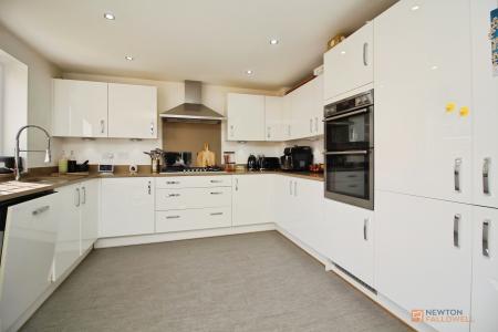 4 bedroom Detached house for sale in Maclaren Todd Close, Queniborough, LE7