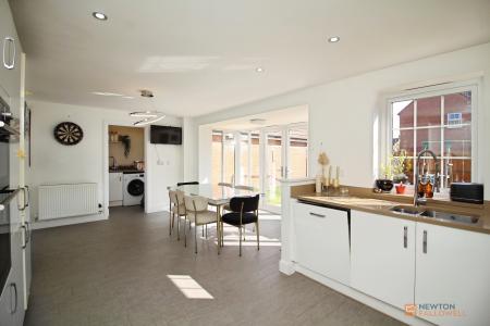 4 bedroom Detached house for sale in Maclaren Todd Close, Queniborough, LE7