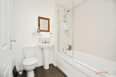 2 bedroom Town house for sale in Somerville Close, Syston, LE7