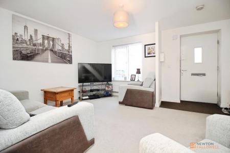 2 bedroom Town house for sale in Somerville Close, Syston, LE7