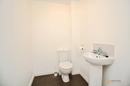 2 bedroom Town house for sale in Somerville Close, Syston, LE7