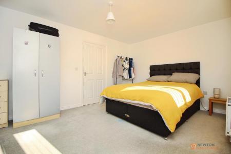 2 bedroom Town house for sale in Somerville Close, Syston, LE7