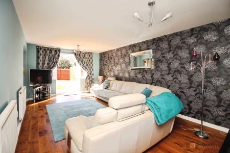 5 bedroom Detached house for sale in Clover Way, Syston, LE7