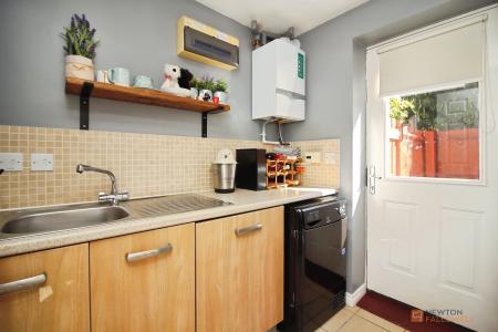 5 bedroom Detached house for sale in Clover Way, Syston, LE7