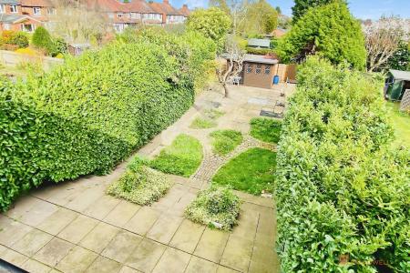 5 bedroom Semi-detached house for sale in Cliffwood Avenue, Birstall, LE4