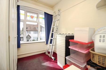 5 bedroom Semi-detached house for sale in Cliffwood Avenue, Birstall, LE4