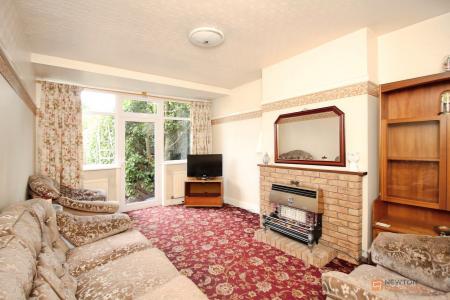 5 bedroom Semi-detached house for sale in Cliffwood Avenue, Birstall, LE4