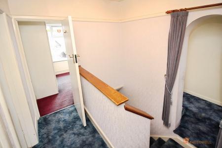 5 bedroom Semi-detached house for sale in Cliffwood Avenue, Birstall, LE4