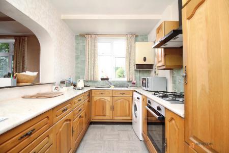 5 bedroom Semi-detached house for sale in Cliffwood Avenue, Birstall, LE4