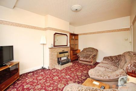 5 bedroom Semi-detached house for sale in Cliffwood Avenue, Birstall, LE4