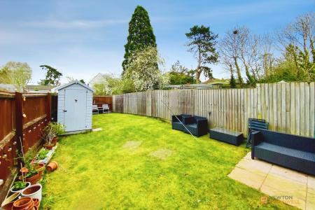 3 bedroom Town house for sale in New Avenue, Rearsby, LE7