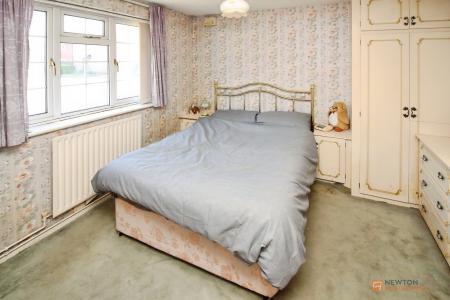 2 bedroom Detached bungalow for sale in Longhurst Close, Rushey Mead, LE4