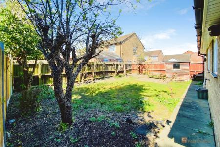 2 bedroom Detached bungalow for sale in Longhurst Close, Rushey Mead, LE4