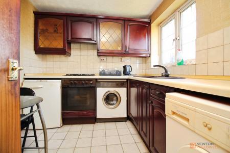 2 bedroom Detached bungalow for sale in Longhurst Close, Rushey Mead, LE4