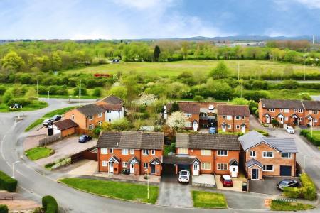 2 bedroom End of terrace house for sale in Moorland Road, Syston, LE7
