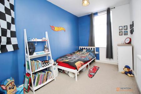 3 bedroom Semi-detached house for sale in Sandford Road, Syston, LE7