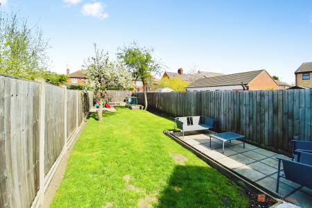 3 bedroom Semi-detached house for sale in Sandford Road, Syston, LE7