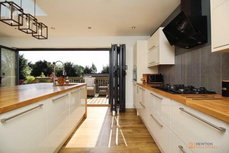 3 bedroom Detached bungalow for sale in Church Leys Avenue, Rearsby, LE7