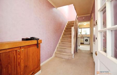 3 bedroom Semi-detached house for sale in Huntsmans Dale, East Goscote, LE7