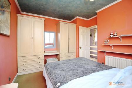 3 bedroom Semi-detached house for sale in Huntsmans Dale, East Goscote, LE7