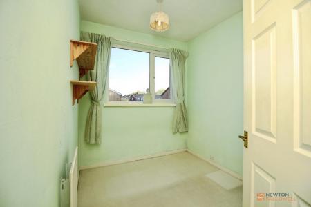 3 bedroom Semi-detached house for sale in Huntsmans Dale, East Goscote, LE7