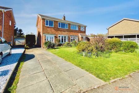 Huntsmans Dale, East Goscote, LE7