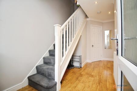 3 bedroom Detached house for sale in Oxford Street, Syston, LE7