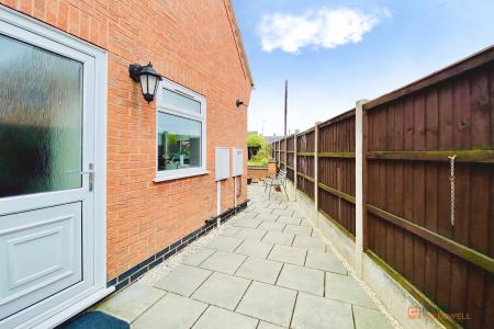 3 bedroom Detached house for sale in Oxford Street, Syston, LE7