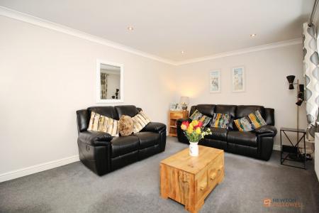 3 bedroom Detached house for sale in Oxford Street, Syston, LE7