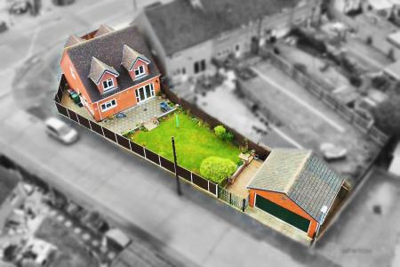 3 bedroom Detached house for sale in Oxford Street, Syston, LE7