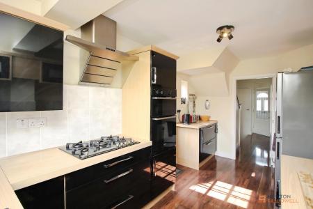 3 bedroom Semi-detached house for sale in St Johns Avenue, Syston, LE7