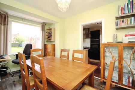 3 bedroom Semi-detached house for sale in St Johns Avenue, Syston, LE7