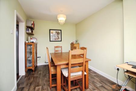 3 bedroom Semi-detached house for sale in St Johns Avenue, Syston, LE7